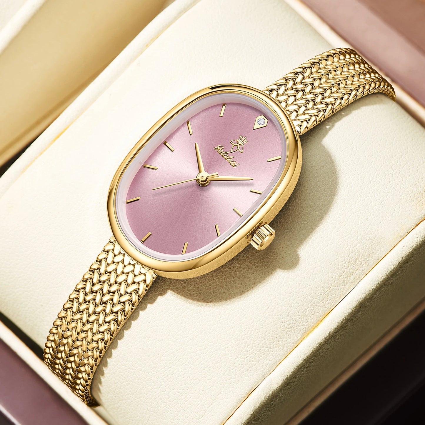 Oval de Ville Watch