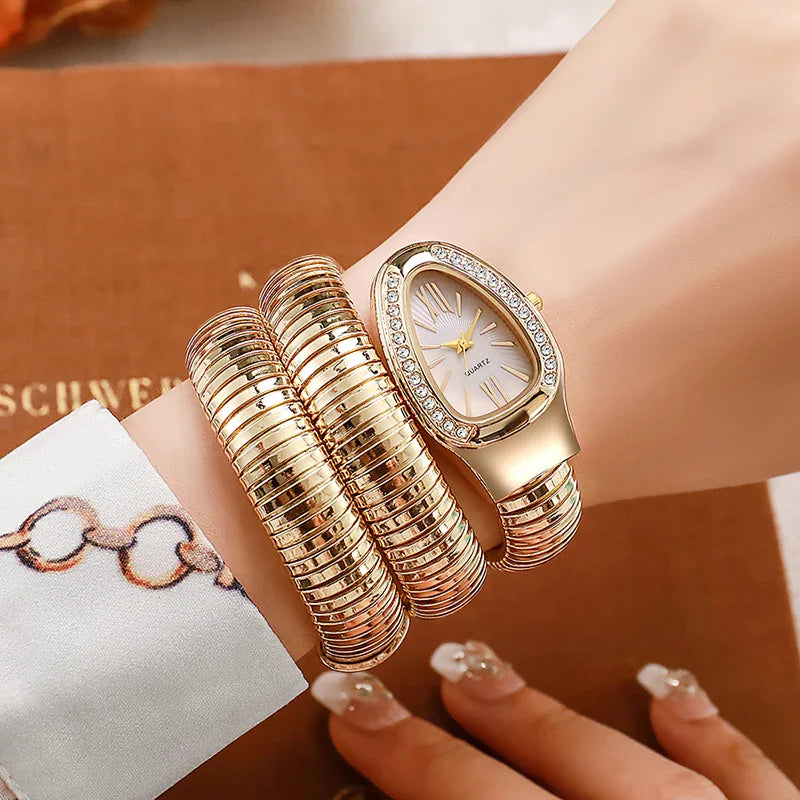 Luxe Snake Watch – Gold Edition