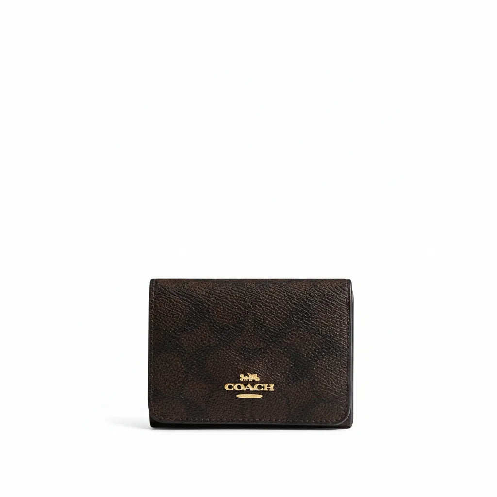 Das Signature Kartenetui – Walnuss/Hellbraun